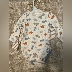 Little and Loved Baby Long Sleeve Cute Dinosaur Print Bodysuit Set size 6/9M-NWT